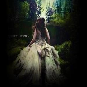 Meet your Posher, Loni